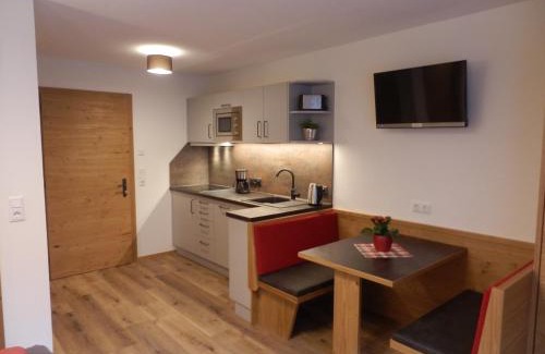 Flirsch Apartment | Haus Alpenflora