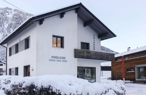 Mellau Apartment | Haus am Mellenbach - Apartment/flat, shower and bathtub, 2 bedrooms