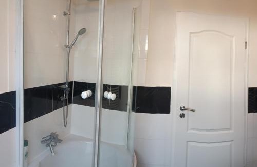 Oberdorla Apartment | Haus am See