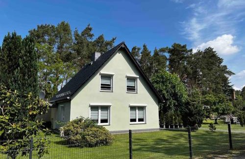 Oberhavel Apartment | -Haus am Wäldchen-