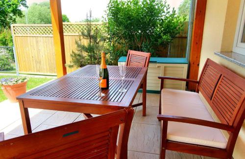 Muritz Apartment | HAUS MUeRITZBRISE EG Fewo