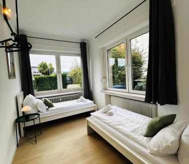 Ibbenbueren Apartment | Haus Rasink I Monteure I Teams I 160m2 I 5 Z I Terrasse I P I 2 WC I Küche I Smart TV