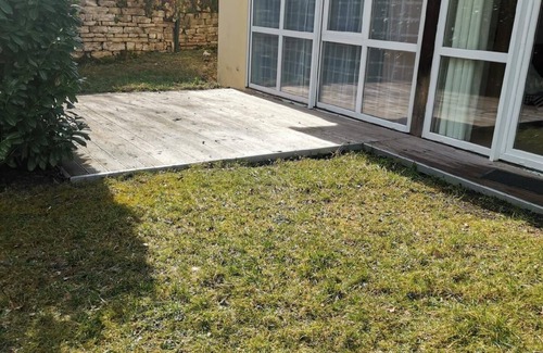 Solnhofen Apartment | Haus Talblick, on the edge of the forest