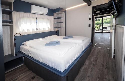 Obernzell Boat Rental | Hausboot bei Passau