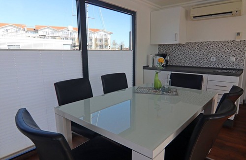 Tarnewitz Boat Rental | Hausboot in Boltenhagen