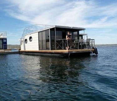 Braunsbedra Apartment | Hausboot Mit Sauna