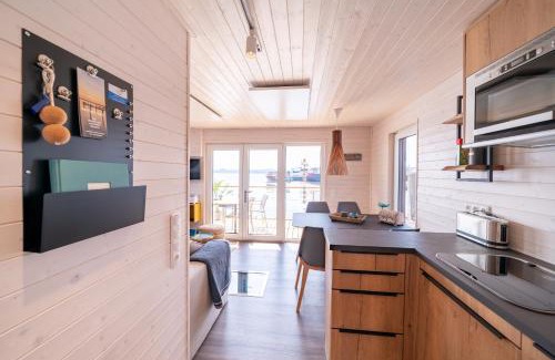 Fehmarnsund House | Hausboot Schatzkiste