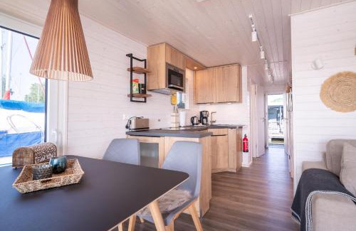 Fehmarnsund House | Hausboot Schatzkiste