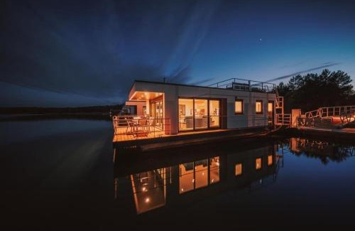 Vetschau/Spreewald Boat Rental | Hausboot Seelenbaumler - LP13