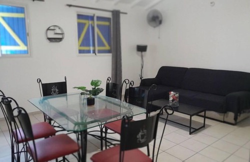 Lamentin House | Haut DE Villa Equipee, Tout Confort, Style Loft