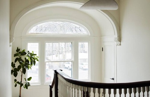 Dwight Apartment | Haven Harbor steps to Yale University