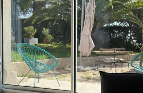 Les Camoins Apartment | Havre de douceur avec piscine et jardin