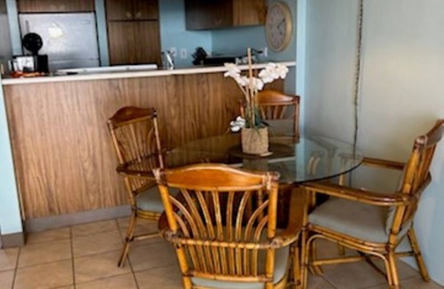 Makaha Condo | Hawaiian Princess 206 n1990/NUC-2223