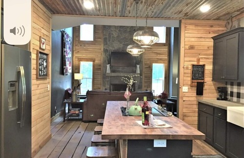St. James Cabin | Hawks Ridge Cabin
