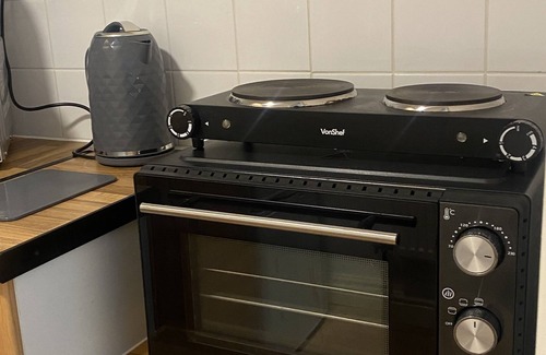 Huddersfield Apartment | Hayy Modern Studio Huddersfield