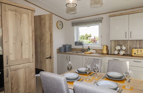 Teigngrace Cottage | Hazel Lodge