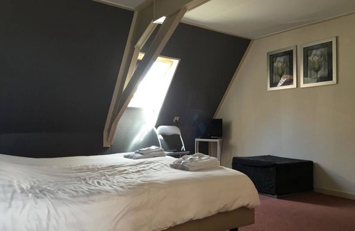 Dokkum Hotel | HCR 't Raedhus