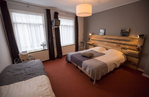 Dokkum Hotel | HCR 't Raedhus