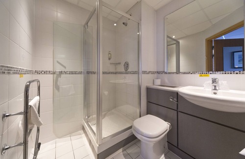 Headingley House | Headingley Lodge