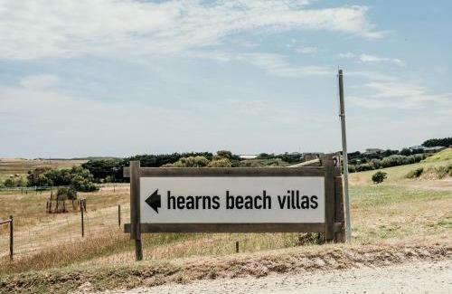 Port Fairy House | Hearns Beachside Villa 8