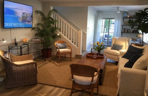 Santa Barbara House | Heart of downtown, luxury furnished, 2 bedroom, 2 bathroom, garage, parking