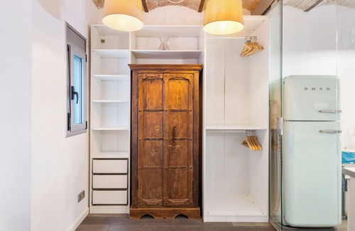 el Camp d'en Grassot i Gracia Nova Apartment | Heart of Gracia: Stylish 1BR Apartment with Terra