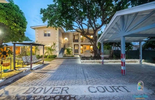 Dover Cottage | Heart of St. Lawrence Gap, | 8-min Walk to Beach