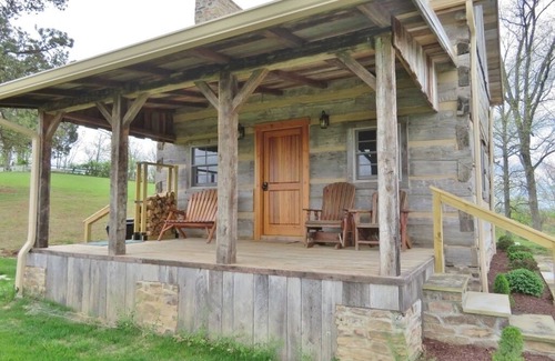 Clendenin Cabin | Heart Pine Cabin: Quaint and intimate cabin with a gorgeous view