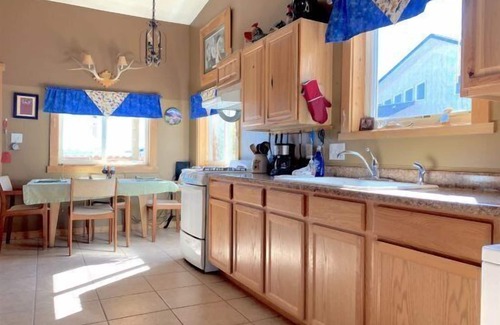 Cody Apartment | Heart Strings Ranch- Nestled on the Eastern flanks of Heart Mountain, near horses!