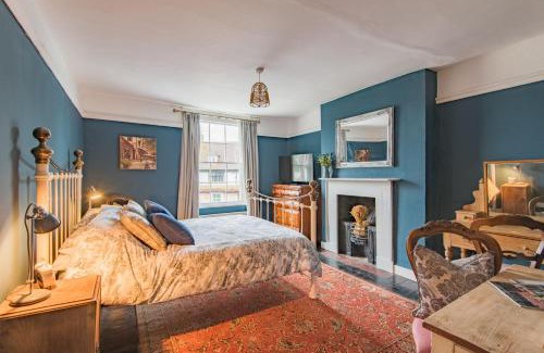 Biddenden House | Hearts of Oak by Bloom Stays