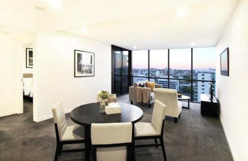 Milton Apartment | Hearty Milton Apartments