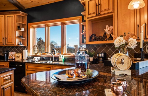 Sevierville Cabin | Heated pool, 360 view yurt near shopping!