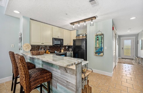 Mexico Beach Condo | Heated Pool, Hot Tub & Sauna! Oceanview!