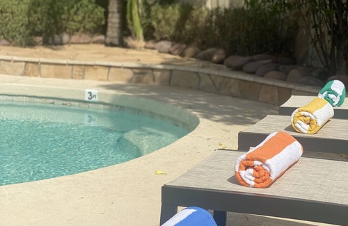 Chandler House | Heated Pool - Spacious, Cheerful Home 5br/3bath