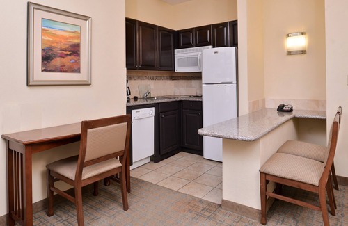 Central Oklahoma City Condo | Heated Saltwater Pool. Hot Tub. Free Breakfast Buffet Daily.