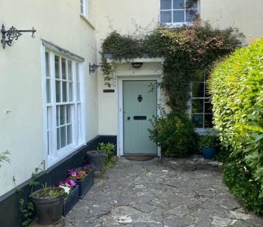 Milborne Saint Andrew House | Heathcote House