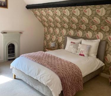 Milborne Saint Andrew House | Heathcote House