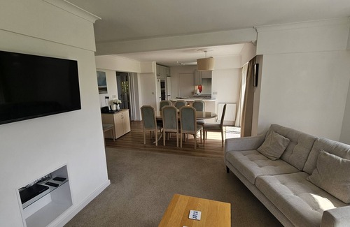 St. Mawes Cottage | Heathfield - a holiday home that sleeps 8 guests in 4 bedrooms