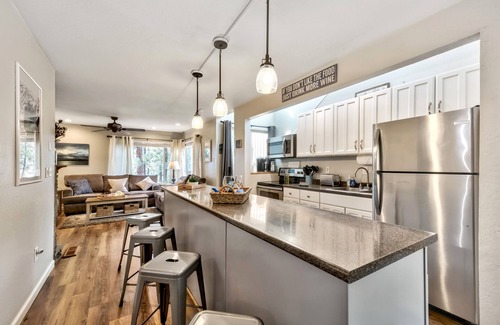 Zephyr Cove House | Heavenly Escape,close 2 ski & downtown,shopping, comfy&cozy,private Hot Tub max6