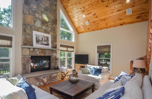Blakeslee House | Heavenly Grove