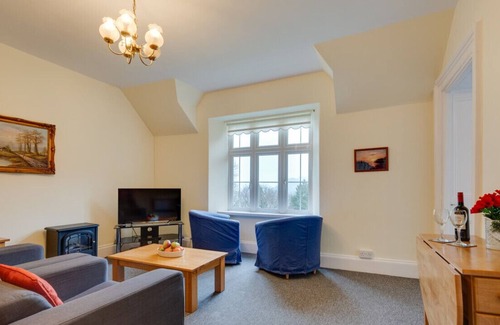 Hele Apartment | Heddon - Two Bedroom Apartment, Sleeps 4