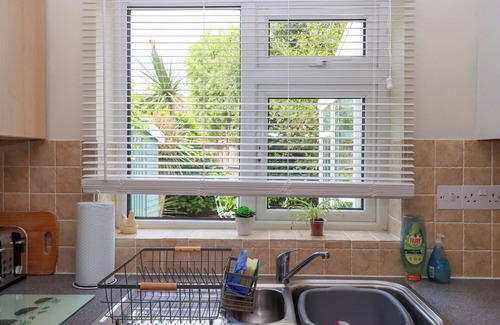 Barnstaple House | HEDGEHOGS, pet friendly, country holiday cottage in Barnstaple