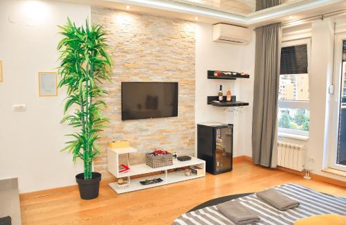 Novi Beograd Apartment | Hedonist Spa-ABlok 1