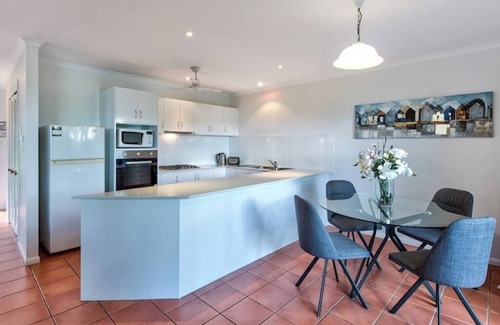 Hamilton Island Apartment | Heliconia Grove 6