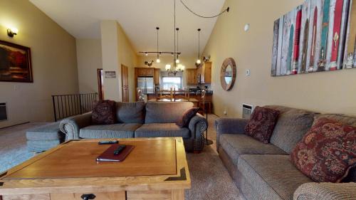 Mammoth Lakes Apartment | Helios North #6 condo