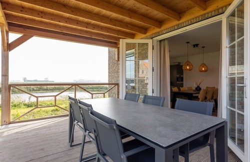Ossenisse House | Hello Zeeland - vakantiewoning Knuitershoek 64