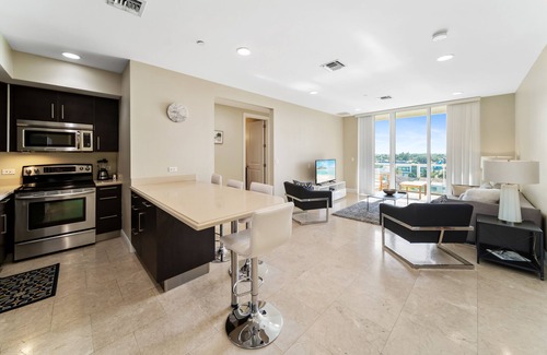 Deerfield Beach Condo | Hemingway Coast to CoastnIntracoastal Water View! 2 blocks to Beach &Pickleball