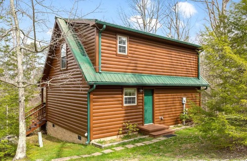 Trenton House | Hemlock Cottage