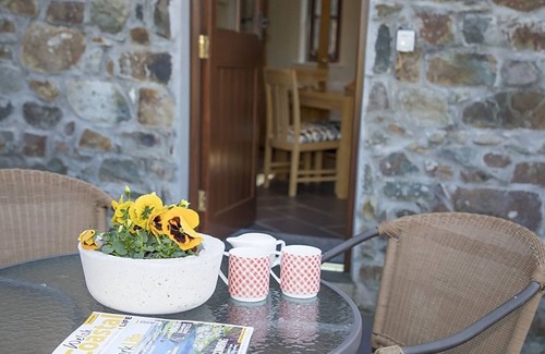 Llandwrog Cottage | Hen Stabl Llandwrog