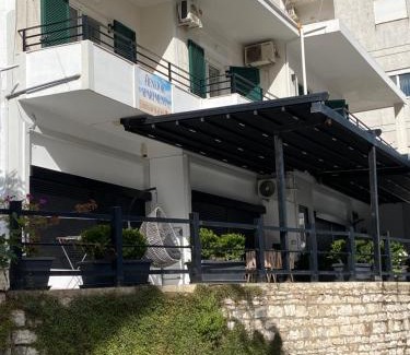 Sarande Villa | Henfjor Villa & Apartment